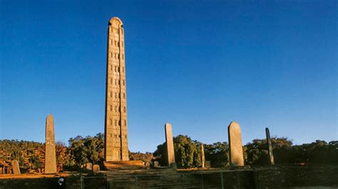  Obelisk z Axum! Monumentalna celebracja władzy i duchowej transcendencji!